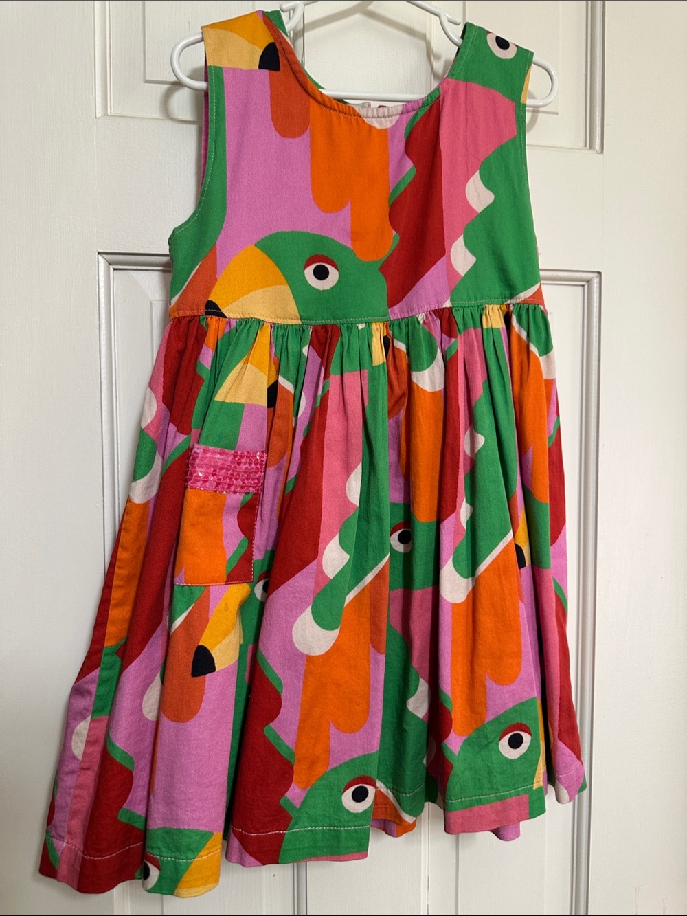 Briton Court Sleeveless Parrot-Print Cotton Dress in Pink, Green & Orange